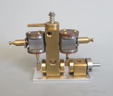 Twin in-line oscillating marine engine, 7/16" bore, brass and steel construction, E (Est. plus 24% Image