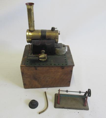 Bowman M167 single cylinder steam engine, boxed, with small pulley shaft, F (Est. plus 24% premium Image
