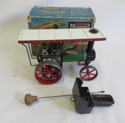 Mamod TE1a traction engine, early box with burner and steering rod, box F, model F-G (Est. plus 24% Image