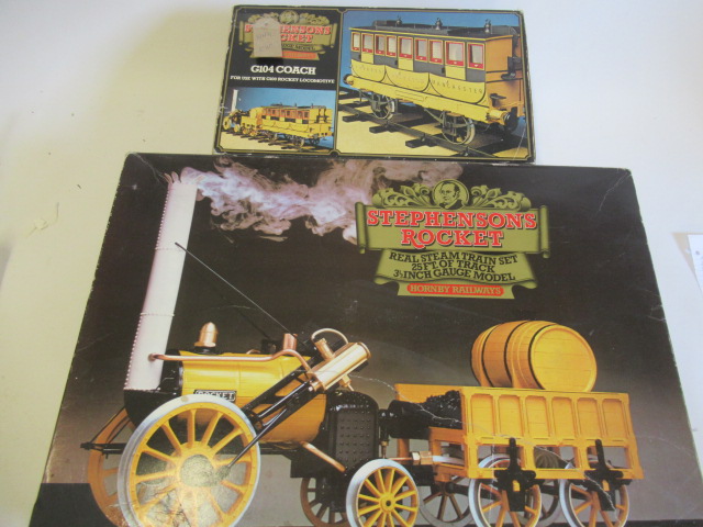 Hornby 3 1/2" gauge Stephenson's Rocket, boxed, G and Rocket coach, boxed G (Est. plus 24% premium Image