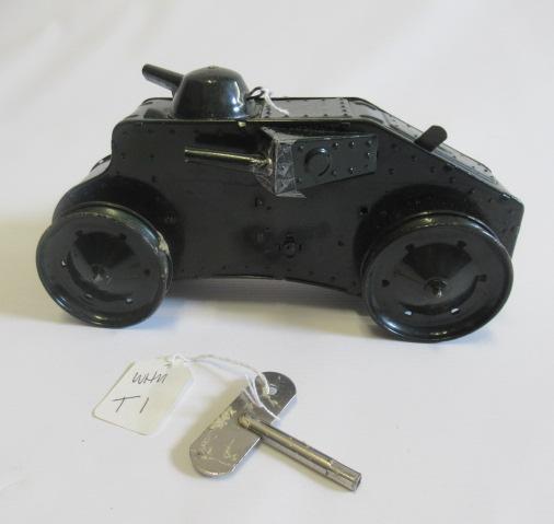 Triang Toys clockwork tank, rubber tank tracks missing, model F-G (Est. plus 24% premium inc. VAT) Image