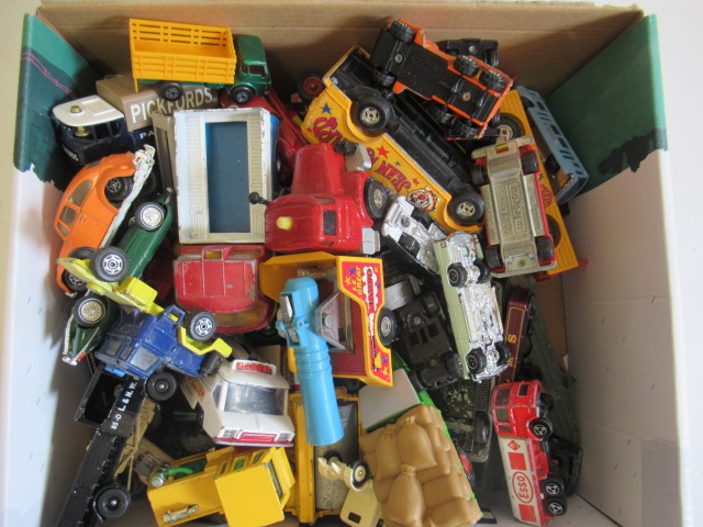 Late issue playworn diecast vehicles by various makers, F-P (Est. plus 24% premium inc. VAT) Image