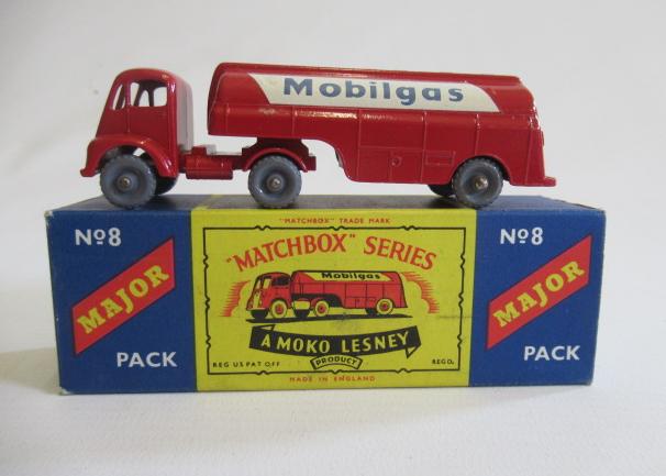 Matchbox Major Pack 8 Thorneycroft Mobilgas tanker, box M, model M (Est. plus 24% premium inc. VAT) Image