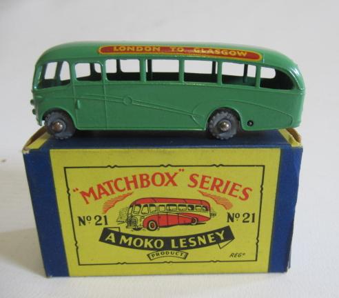 Matchbox 21b Bedford Coach, B type, box M, model M (Est. plus 24% premium inc. VAT) Image
