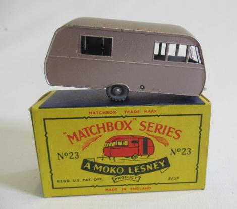 Matchbox 23c Bluebird caravan, box M, model has one tow transfer missing (factory error?), otherwise Image