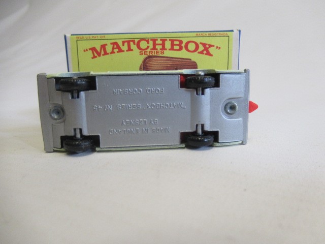 Matchbox 45b Ford Corsair with boat red interior with silver painted base, box M, model M (Est. plus Image