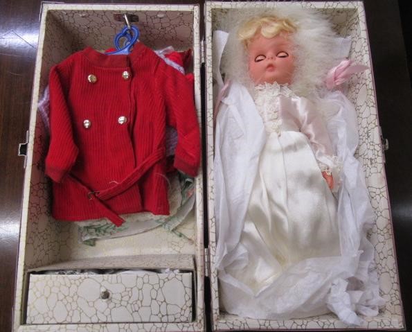 Two trays of mixed vintage dolls, including two Roddy dolls and other mainly plastic and vinyl Image