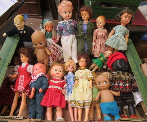 Two trays of mixed vintage dolls, including plastic, celluloid and vinyl examples, as well as Kewpie Image