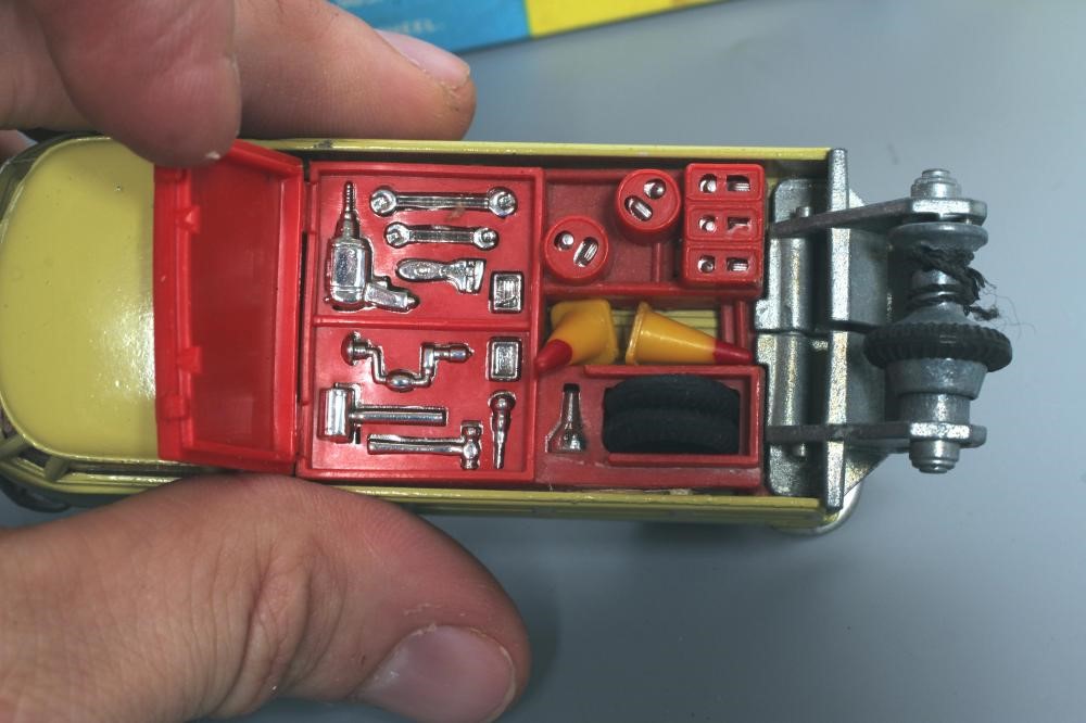 Corgi 490 VW Breakdown Truck, box F-G, model E (Est. plus 24% premium inc. VAT) Image