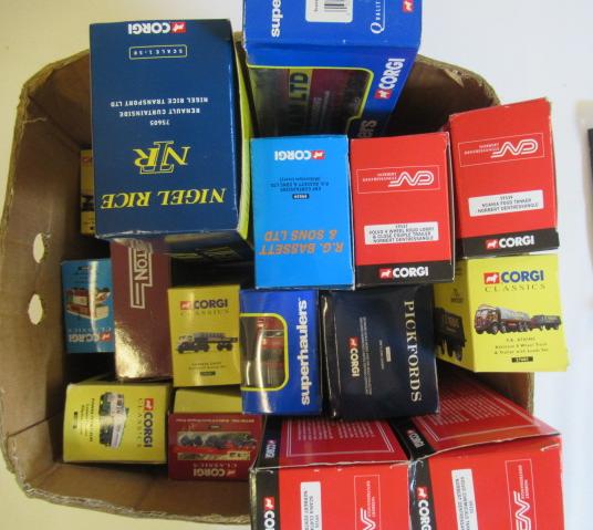 Sixteen late issue Corgi trucks including Super Haulers and Corgi Classics, all items boxed, G-E Image