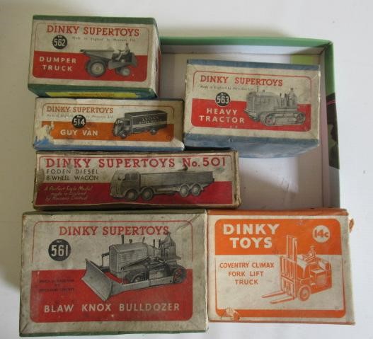 Six Dinky toy vehicles comprising 501 Foden wagon Image