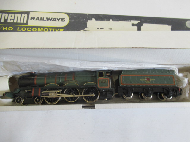 Wrenn Railways W2221 Cardiff Castle in B.R. green, boxed, E (Est. plus 24% premium inc. VAT) Image