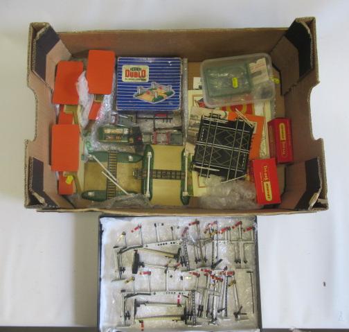 Trackside accessories by Hornby Dublo and others including three signal boxes, signals and level Image