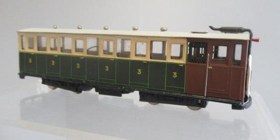 009 HOe scratch built narrow gauge petrol rail bus finished in cream/dark green with fine light Image
