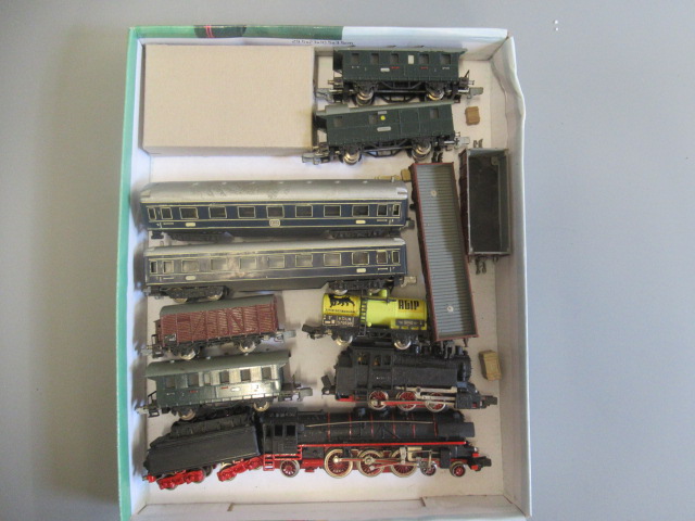 Rokal TT gauge trains comprising D.B. Class 03 locomotive, DB Class 80 tank locomotive, four goods Image