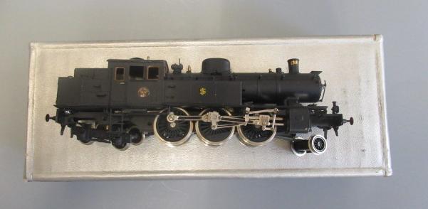 Tenshodo HO scale RSJ 2-6-4 tank finished in black, boxed G-E (Est. plus 24% premium inc. VAT) Image