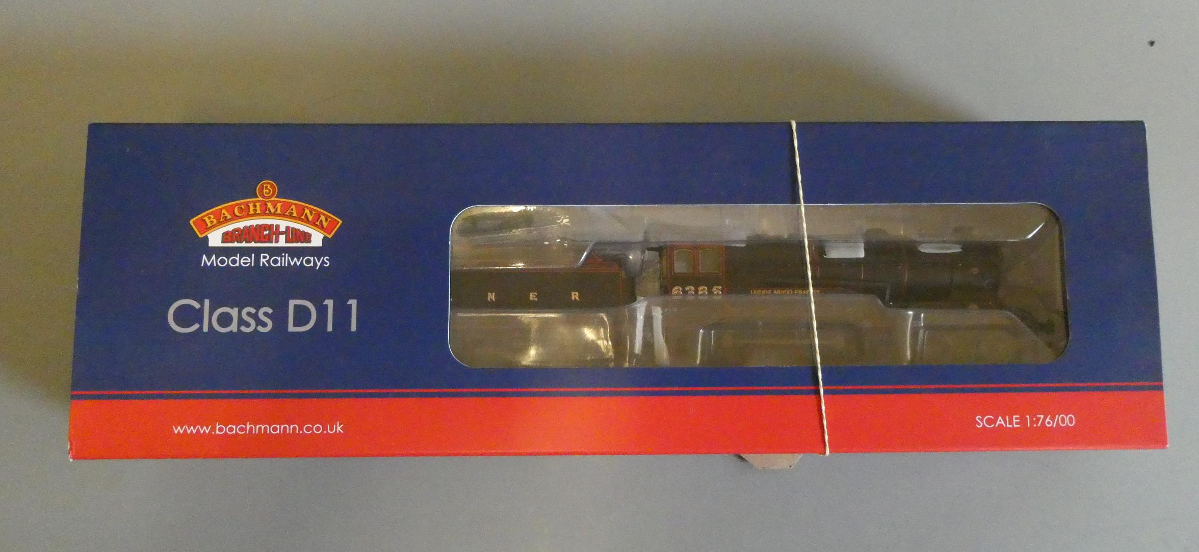 Bachmann Class D11 8385 Luckie Muckebackit in lined L.N.E.R. black, boxed M (Est. plus 24% premium Image