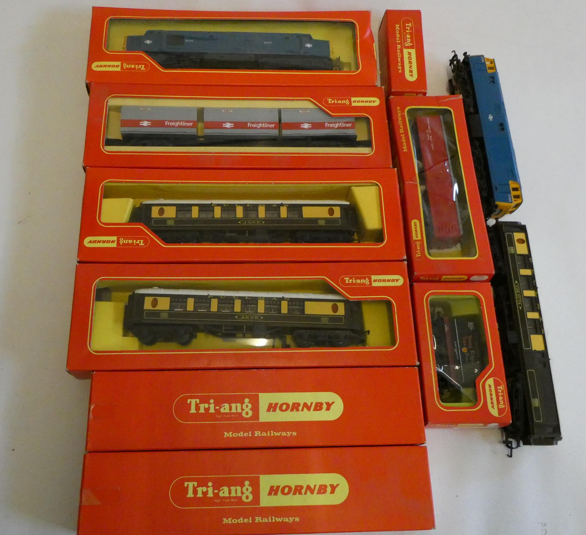 Triang Hornby R751 Type 3 Diesel Image