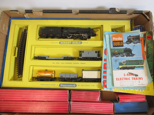 Hornby Dublo 2024 Goods Train Set with 8F locomotive and five goods wagons, F, and a Hornby Dublo Image