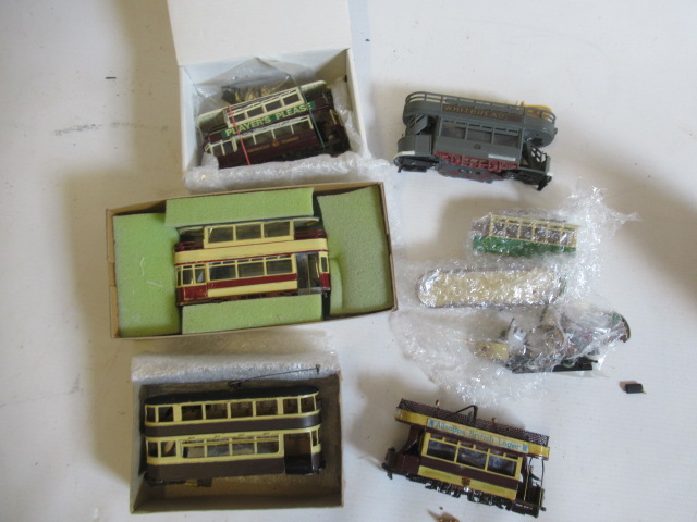 Made up and painted tram models, some items have damage, G-F (Est. plus 24% premium inc. VAT) Image