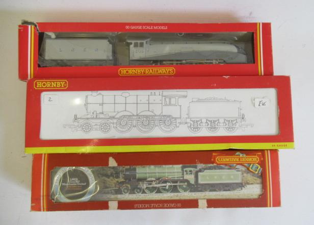 Hornby A4 Silver Link, B17 Manchester United and B12, all items boxed, G-E (Est. plus 24% premium Image