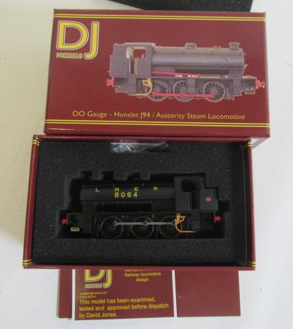 D J Models J94 Hunslet 0-6-0 ST finished in L.N.E.R. black 8064, boxed E (Est. plus 24% premium inc. Image
