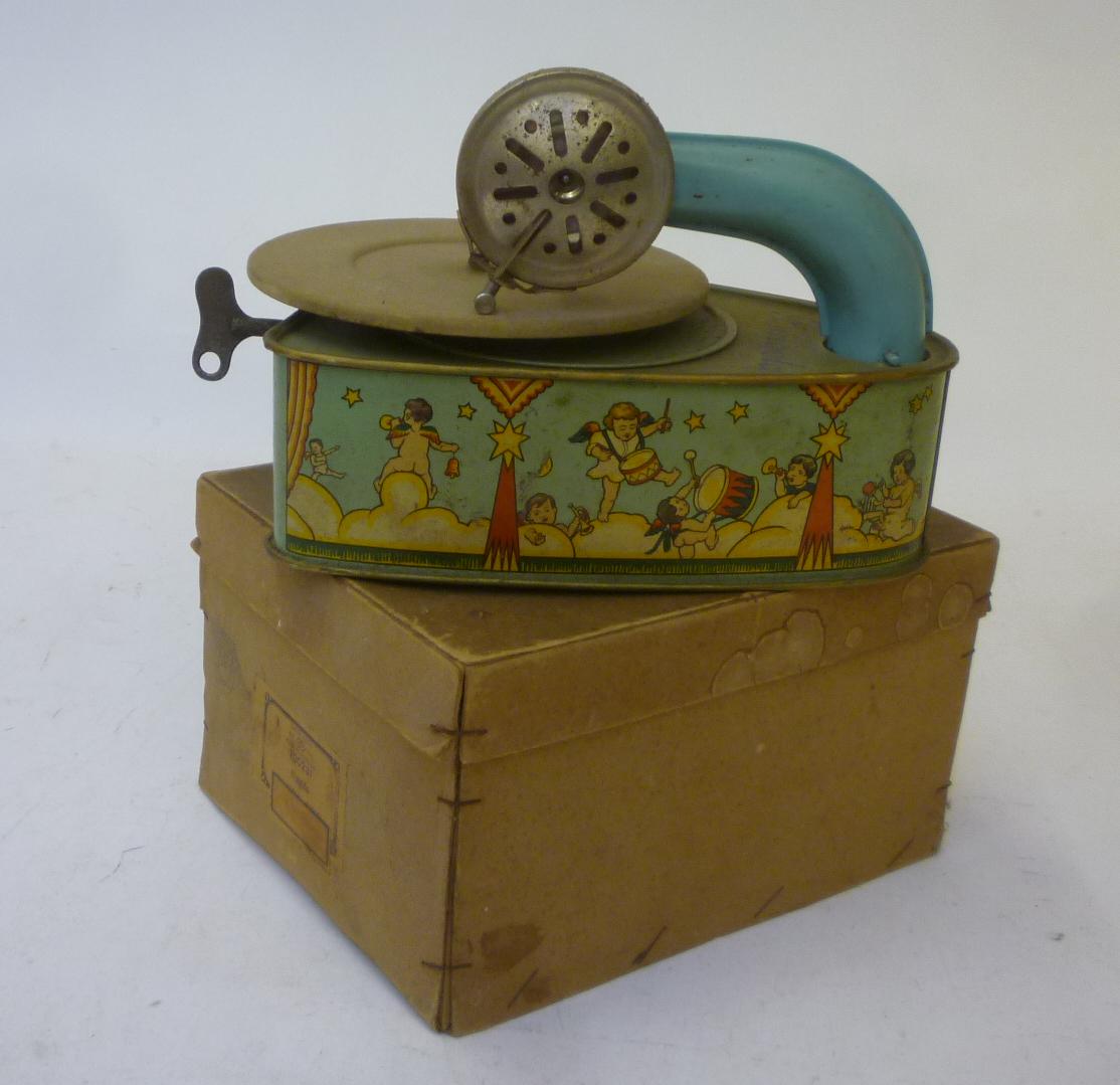 A Bing "Bingola" (German) toy gramophone with tinplate case and pick-up arm Image