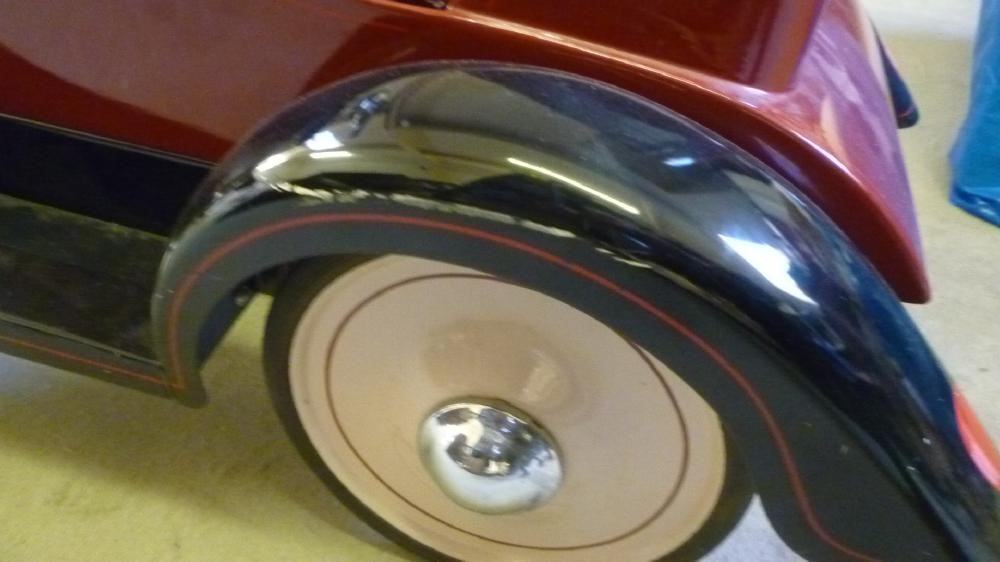 A Buick Arrow pedal car Image