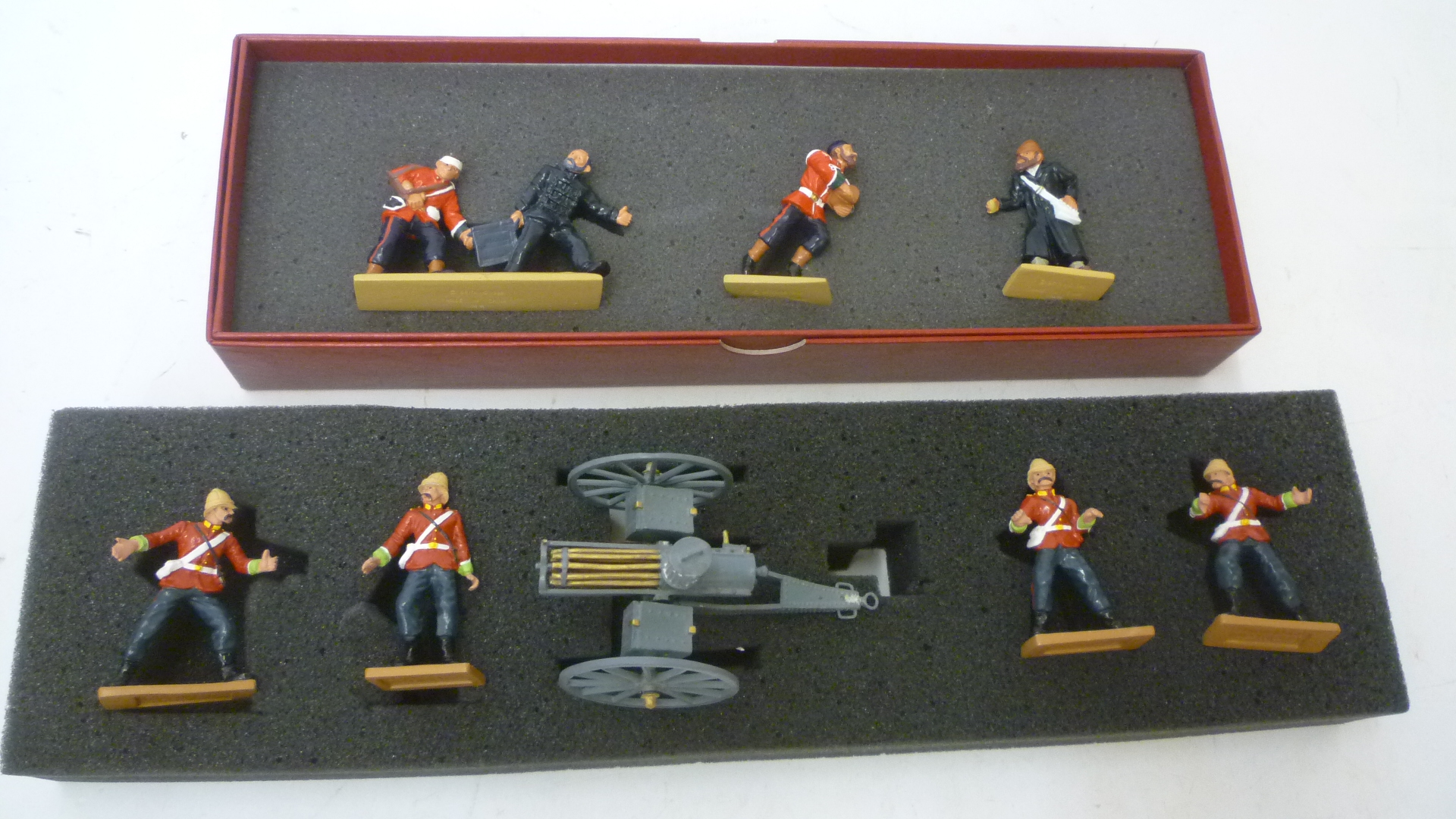 A Britains Zulu Wars Set 40397 Gatling Gun and four figures Image