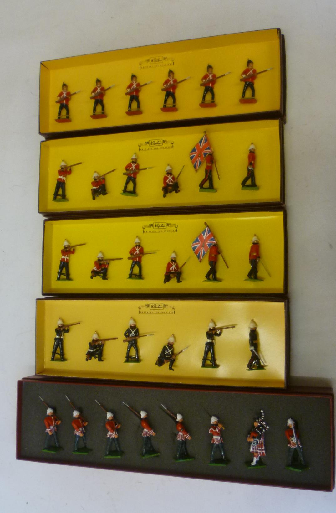 Five Britains Special Collectors Edition Sets 00126 Royal Scots Marching (eight pieces) Image