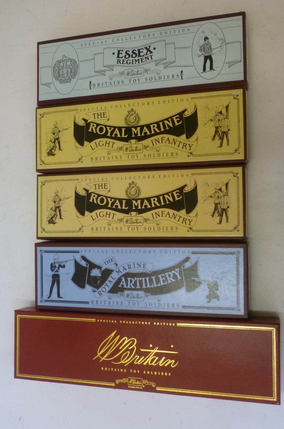 Five Britains Special Collectors Edition Sets 00126 Royal Scots Marching (eight pieces) Image