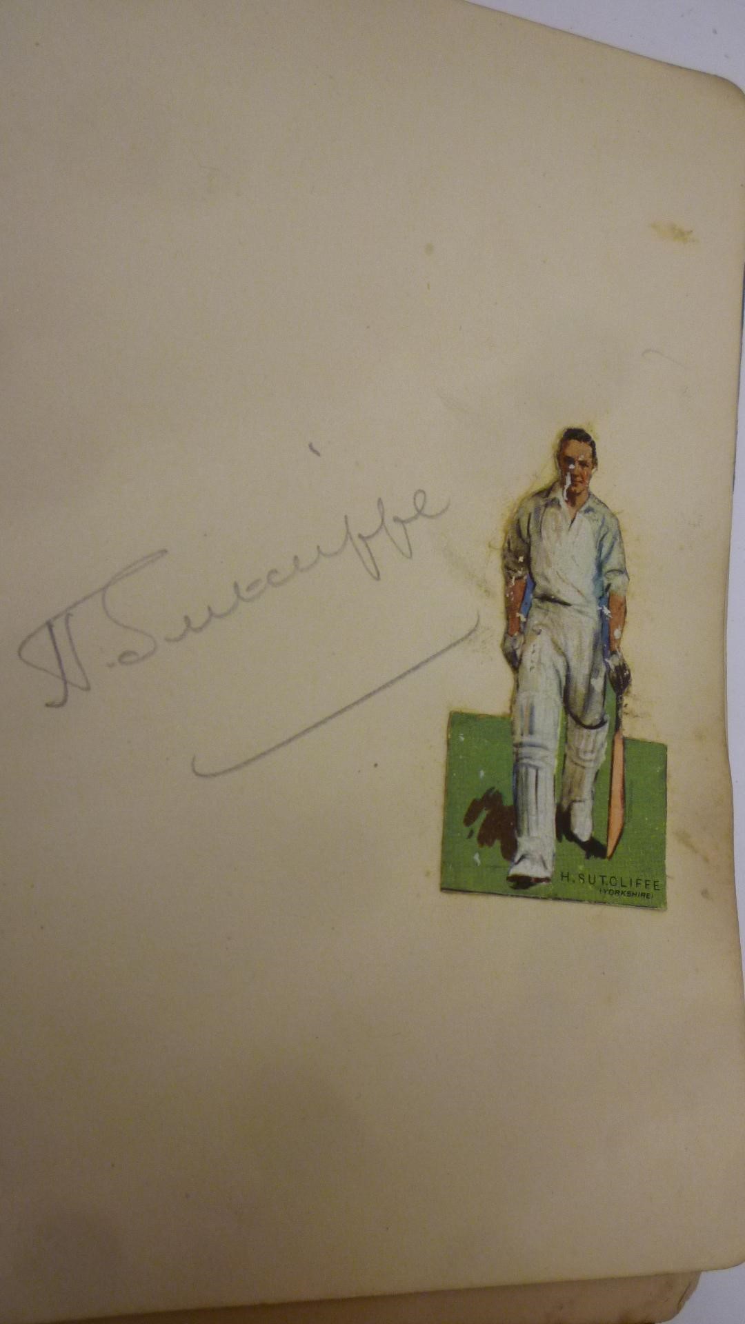 An album of autographs featuring Cricketers of the 1930's and 1940's including Hedley Verity Image