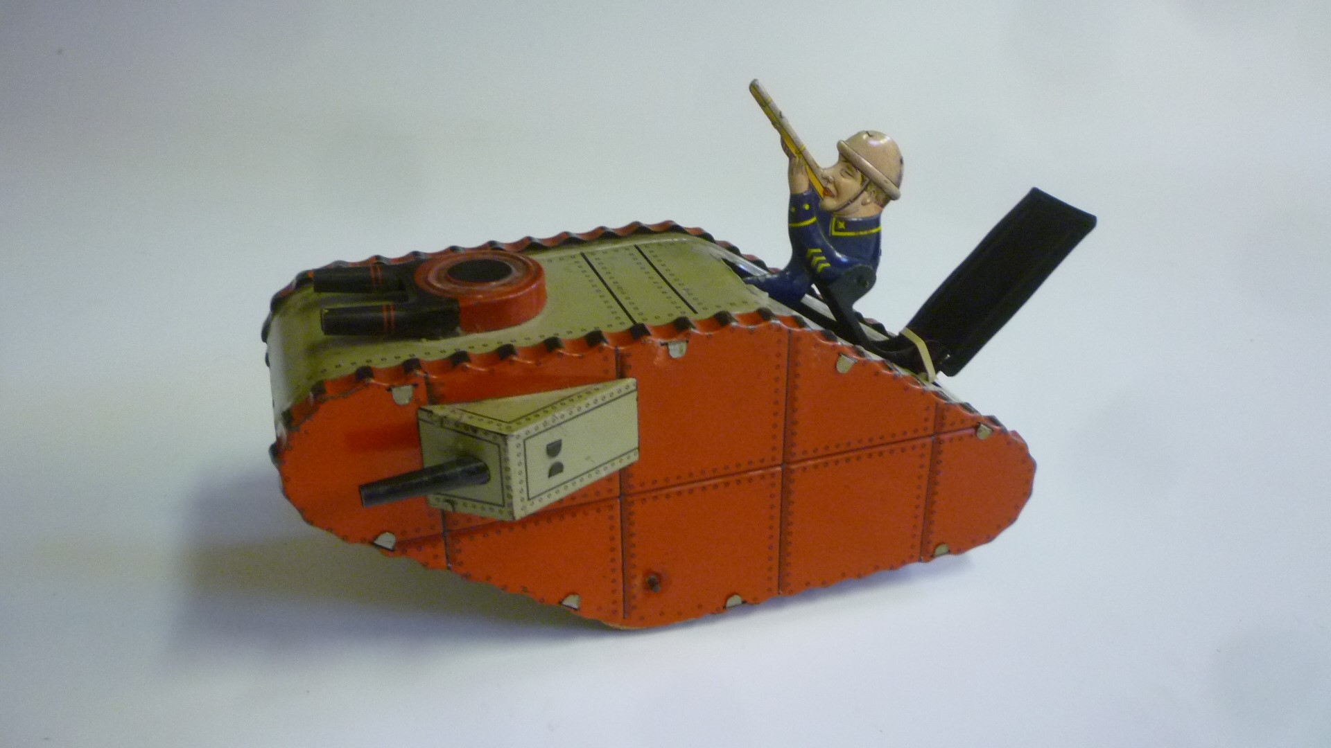 A German tinplate tank Image