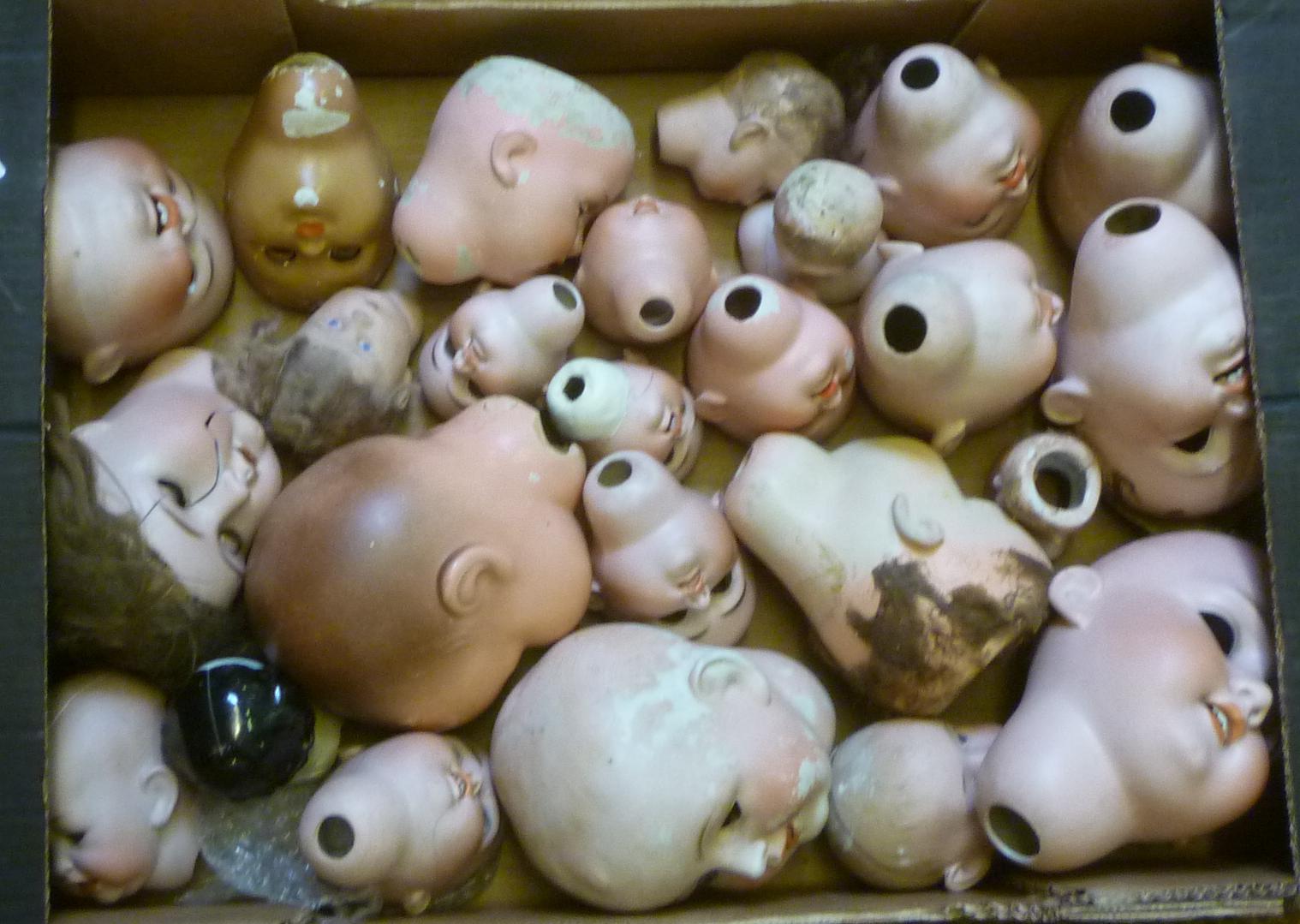 Twenty five assorted bisque composition and china dolls heads Image