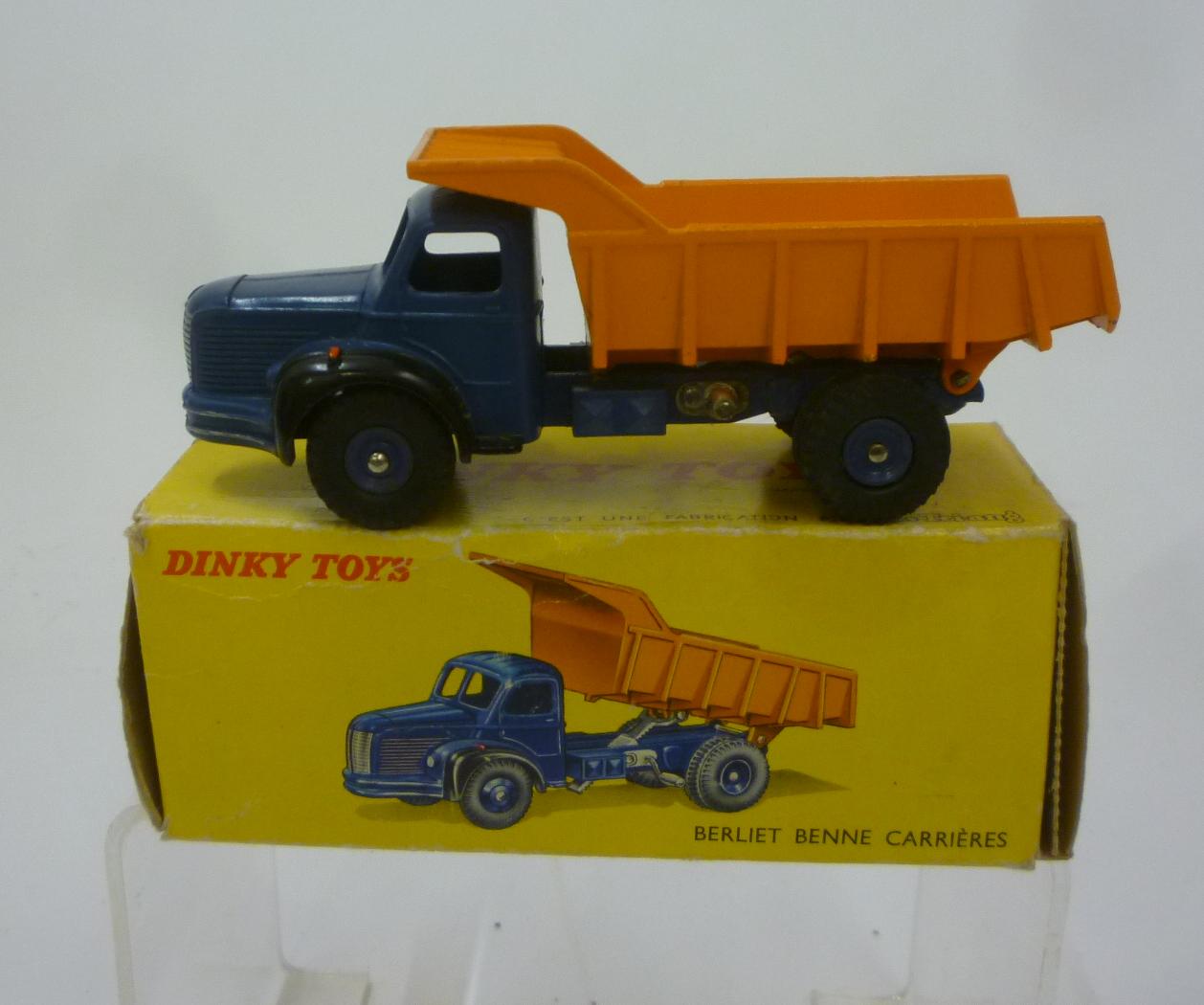 French Dinky 580 Berliet Benne Carrieres Image