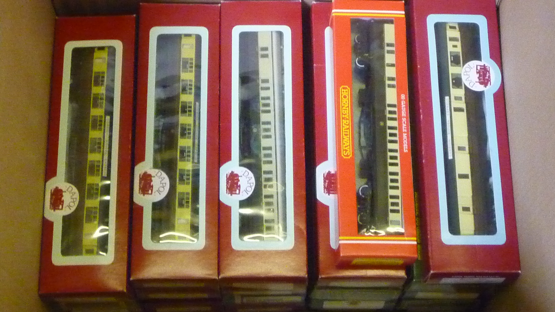 Twenty two G.W.R. coaches by Dapol Image