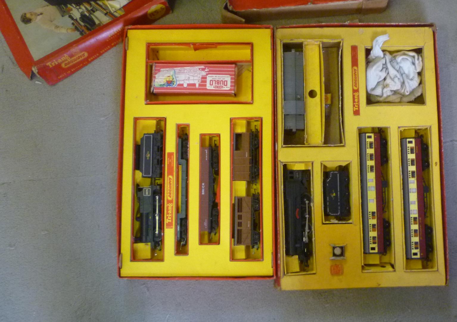 A Triang RS5 Goods Train Set Image