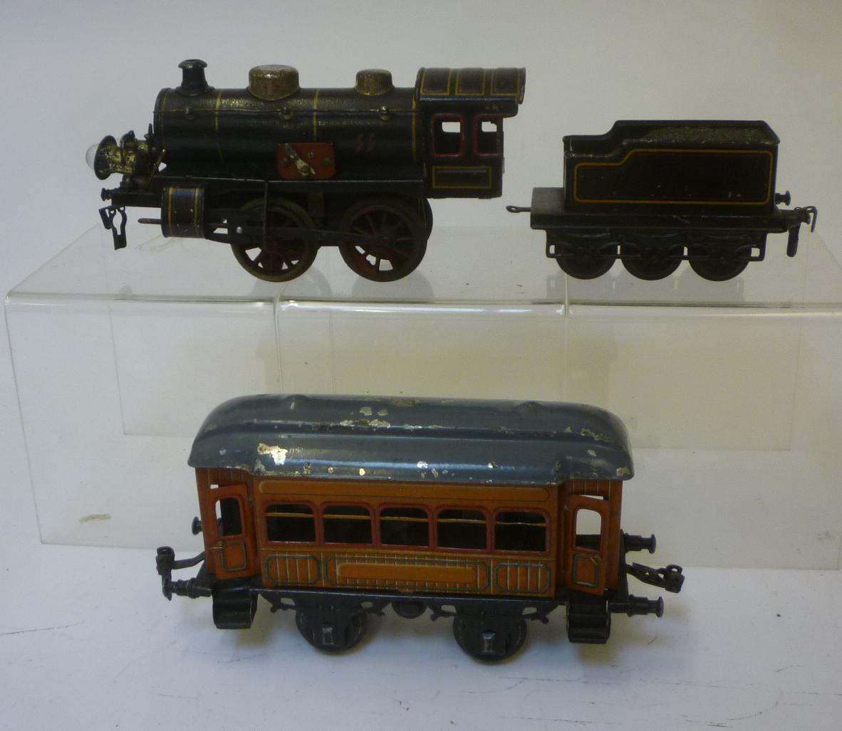Gauge 1 electric locomotive and tender finished in black Image