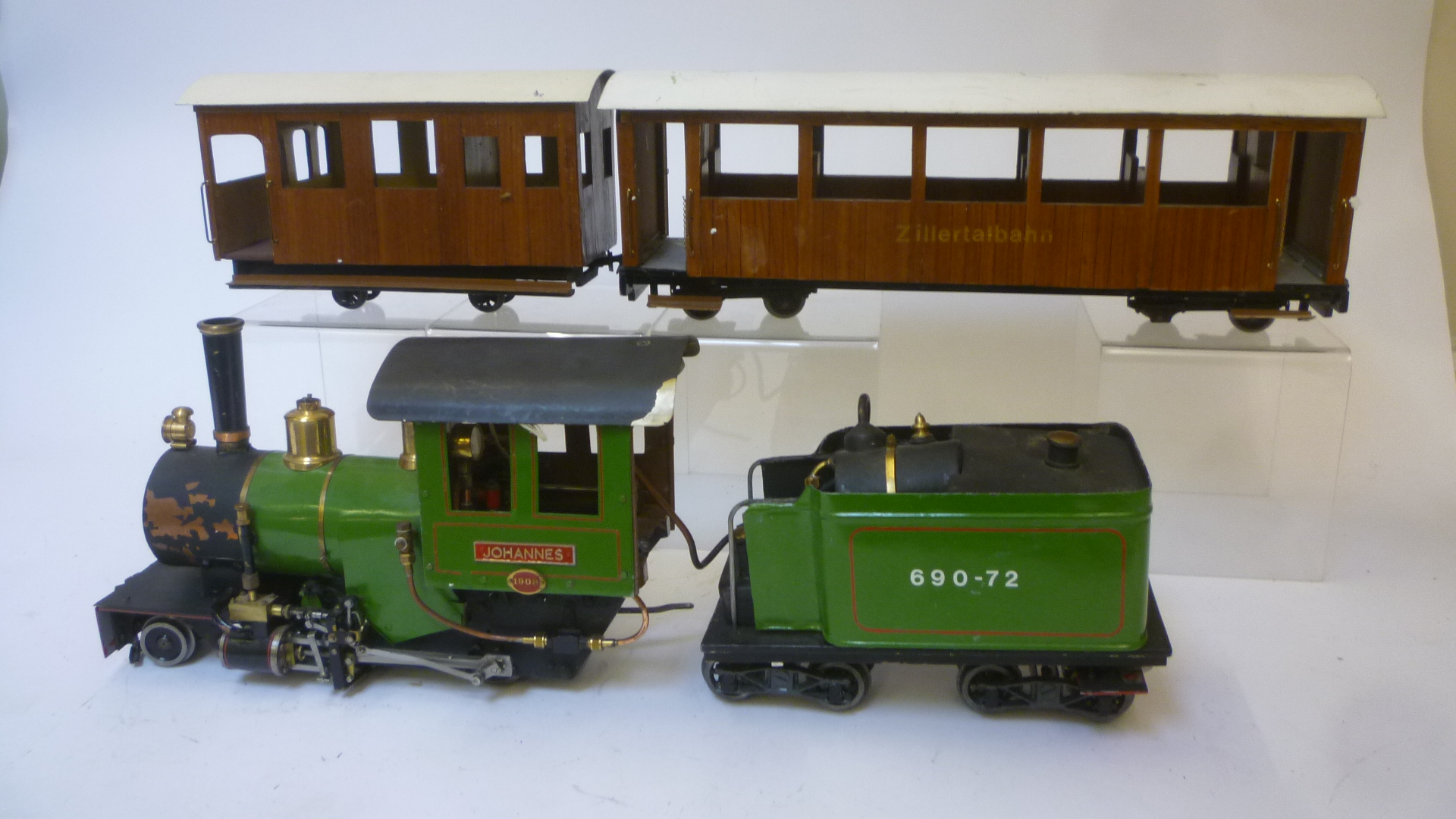 32mm Gauge gas fired 2-4-0 locomotive and tender of freelance design Image