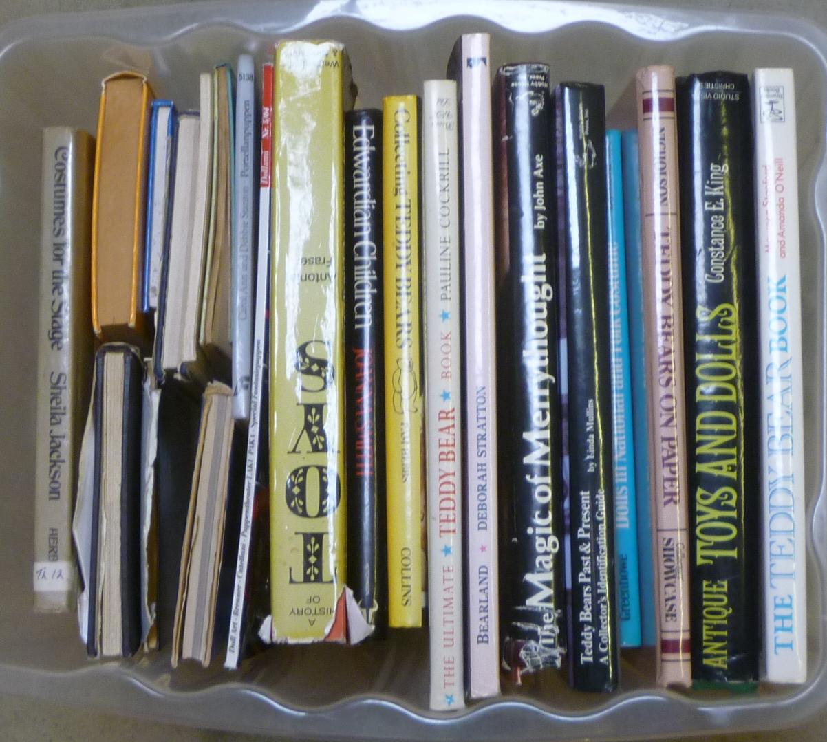 Twenty volumes of books on dolls and teddy bears Image