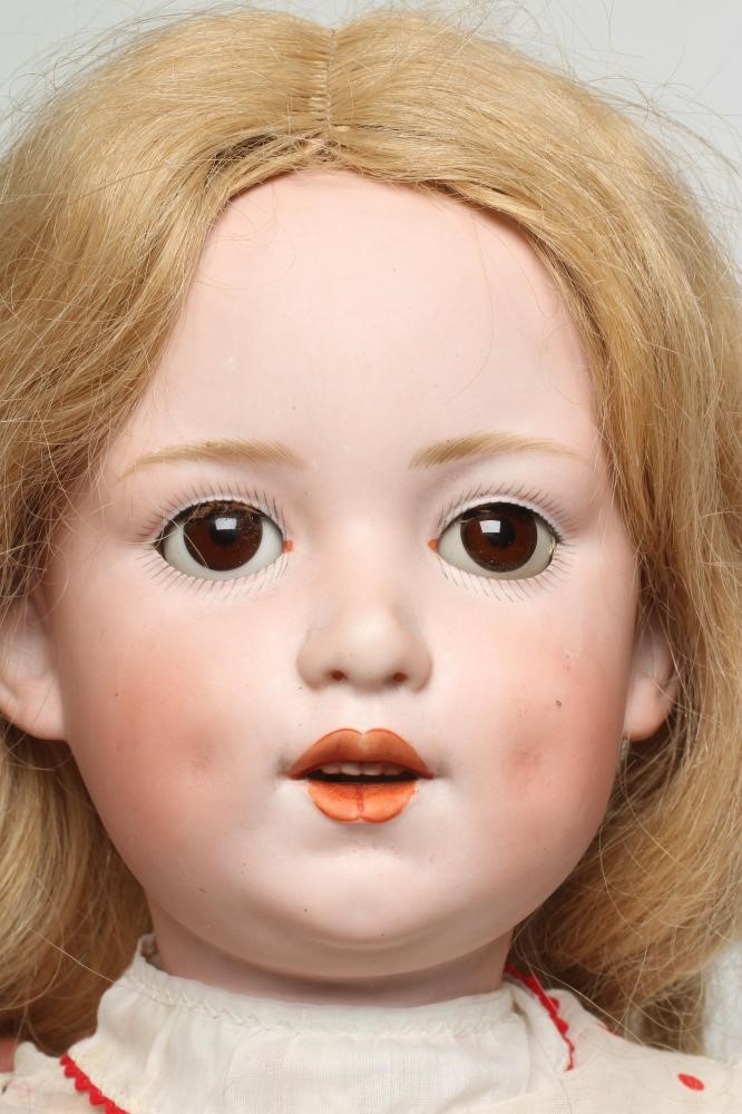 A Hamburger & Co. bisque socket head Dolly Dimple Image