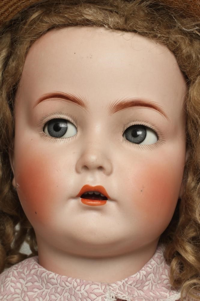 A Kammer & Reinhardt bisque socket head flirty eye doll Image