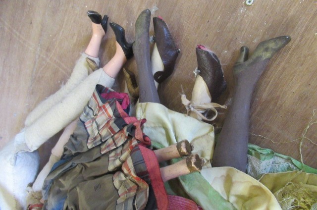 Nine fashion dolls Image