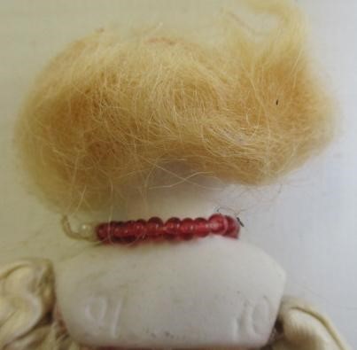 Three shoulder head dolls house dolls Image