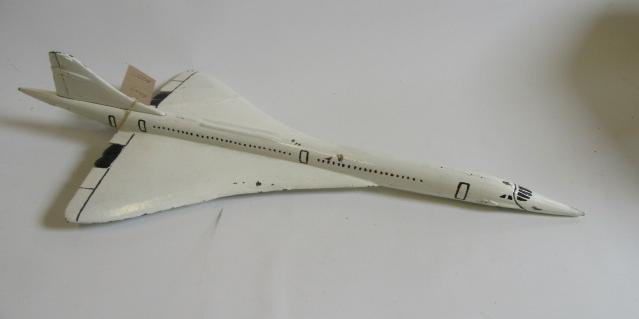 Solid cast steel Concorde model approximately 1:72 scale Image