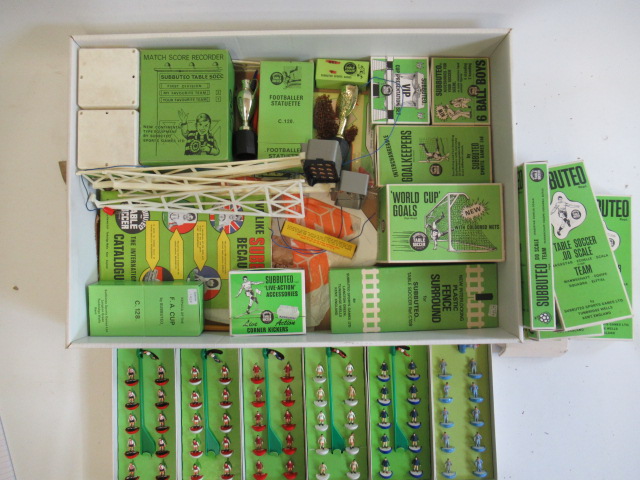 Subbuteo football teams and accessories including lights Image