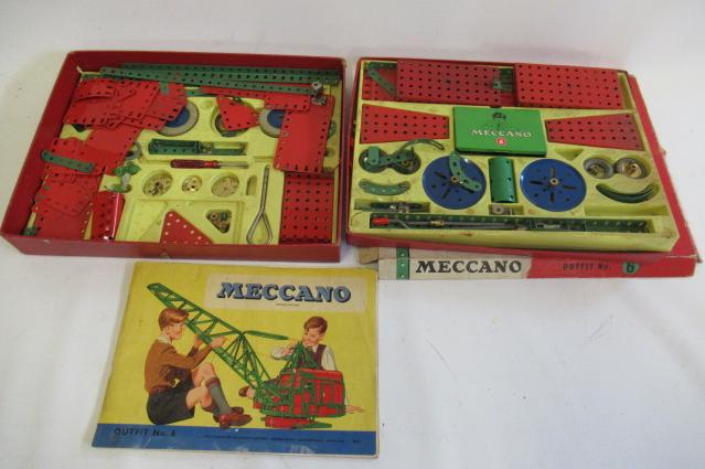 Meccano Outfit No 6 in red and green Image