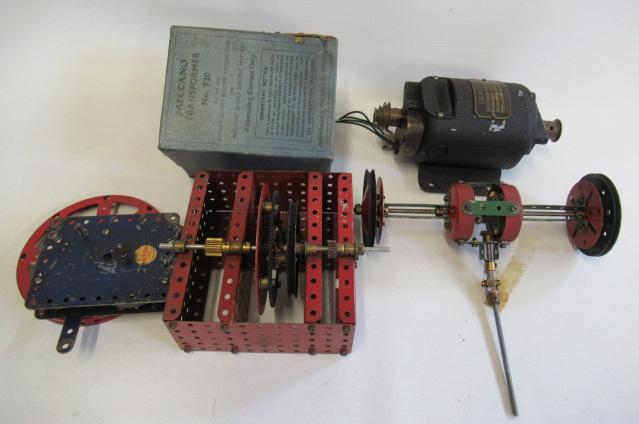 Two Meccano models Image