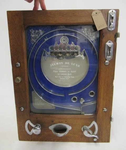 An Allwin De Luxe penny slot machine Image