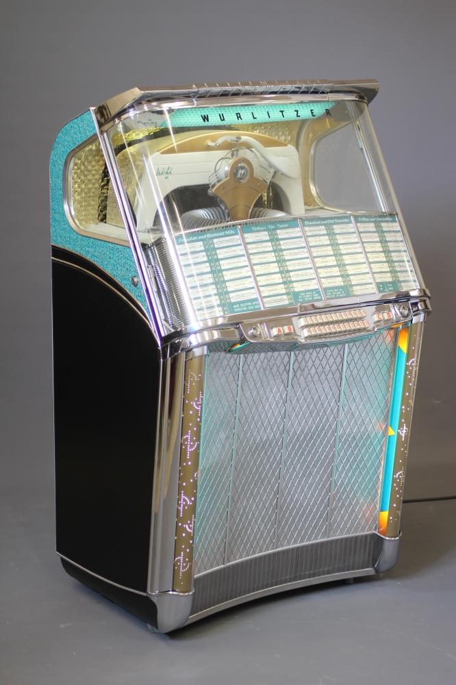 A Wurlitzer hi-fi juke box Image